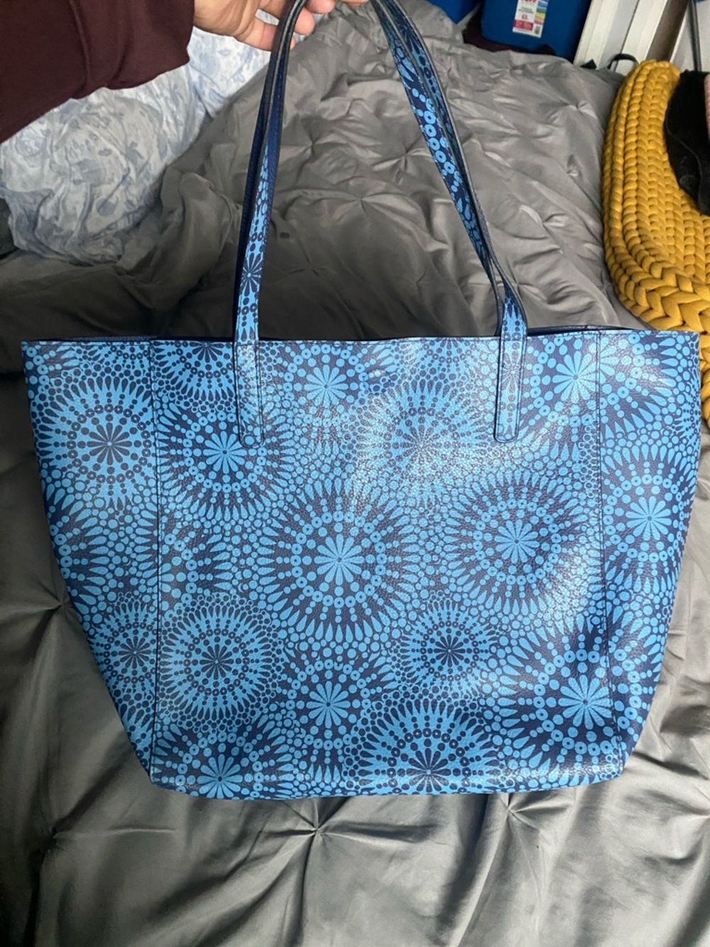 Blue Patterned Tote Bag - Stylish Everyday Shoulder Bag